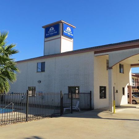 Americas Best Value Inn & Suites Hempstead Εξωτερικό φωτογραφία