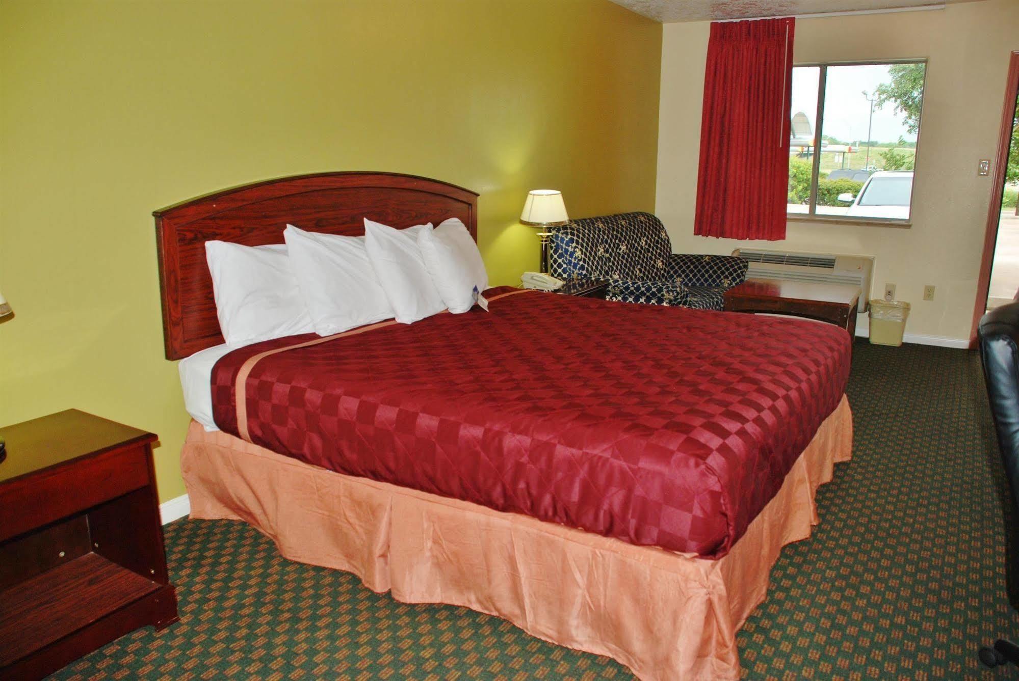Americas Best Value Inn & Suites Hempstead Εξωτερικό φωτογραφία
